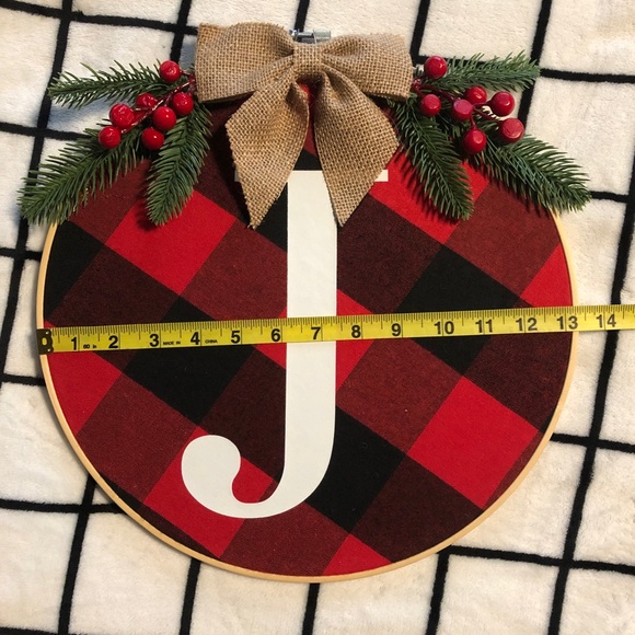 “Joy” Holiday Sign Decor - Picture 3 of 9